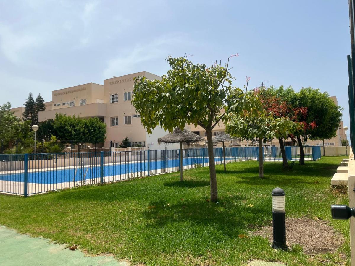 Toyo Golf Apartment Алмерия Екстериор снимка